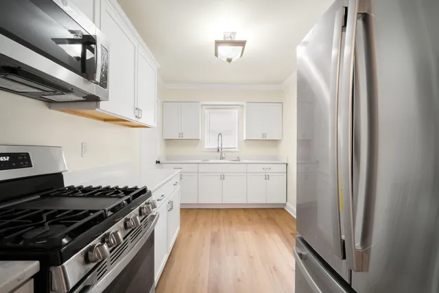 $1,800 | 3350 South 26th Street, Milwaukee, WI 53215