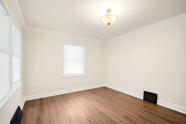 $1,800 | 3350 South 26th Street, Milwaukee, WI 53215