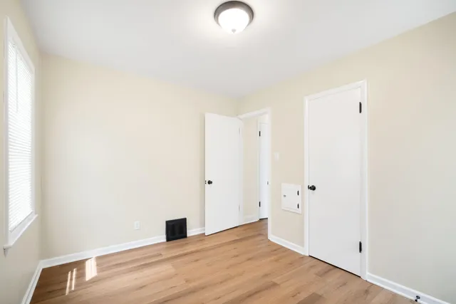 $1,800 | 3350 South 26th Street, Milwaukee, WI 53215