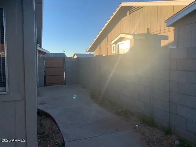 $1,850 | 9761 North 68th Lane, Peoria, AZ 85345