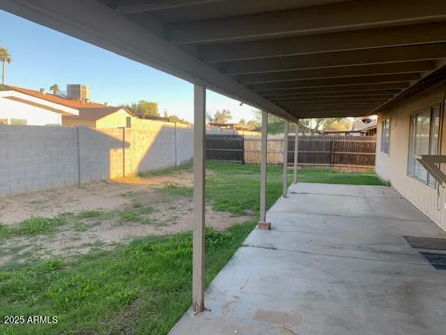 $1,850 | 9761 North 68th Lane, Peoria, AZ 85345