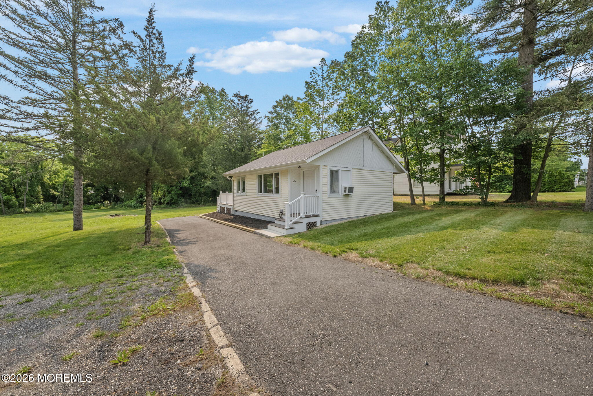 25 Cassville Road Jackson, NJ 08527 - Photo 3 of 24 22-web-or-mls-DSC03921 copy