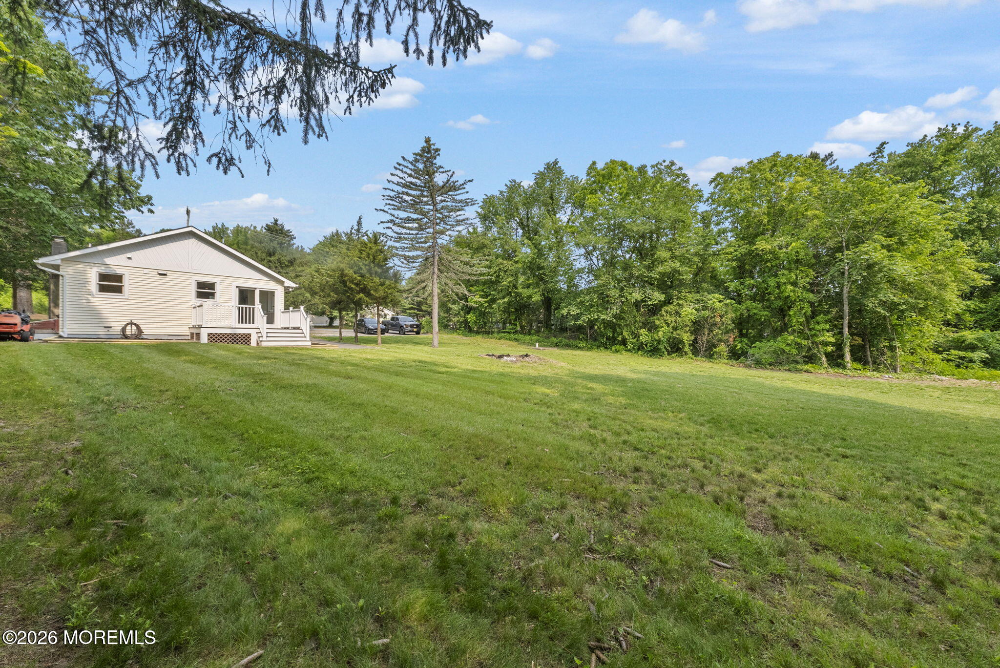 25 Cassville Road Jackson, NJ 08527 - Photo 4 of 24 21-web-or-mls-DSC03916
