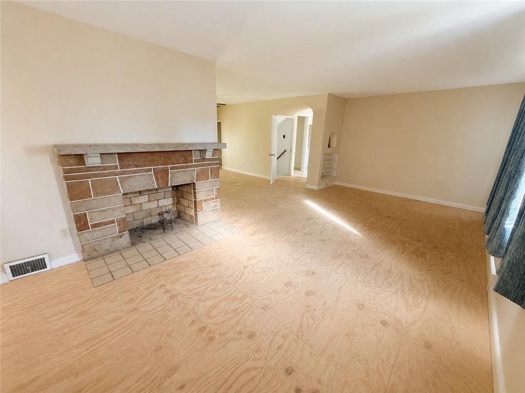 2133 Lower Terrace Road New Kensington, PA 15068 - Photo 4 of 11