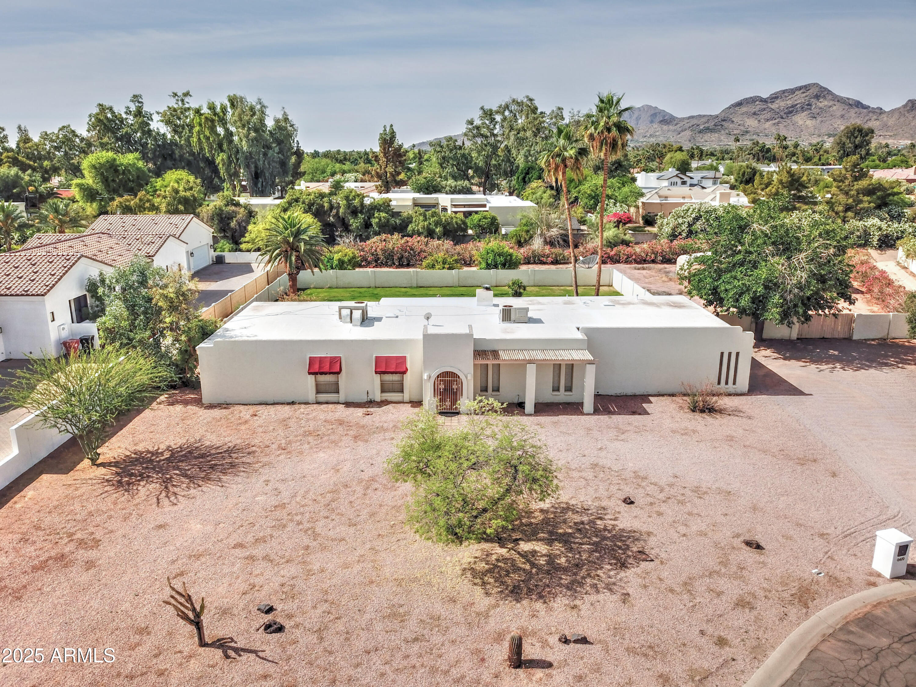 6419 East Mountain View Road Paradise Valley, AZ 85253 - Photo 2 of 9 Perfect flat buildable lot!