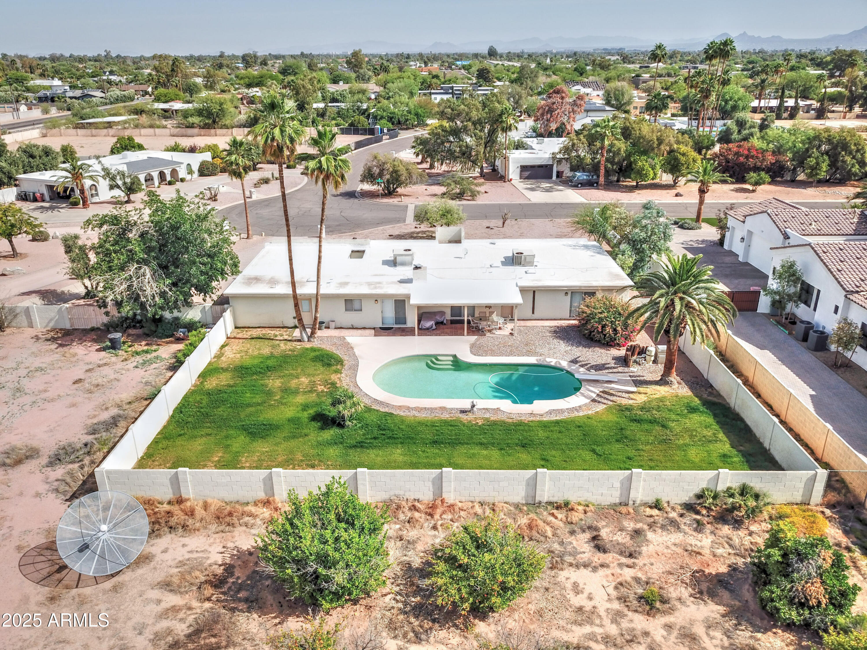 6419 East Mountain View Road Paradise Valley, AZ 85253 - Photo 5 of 9 Quiet tucked away location!