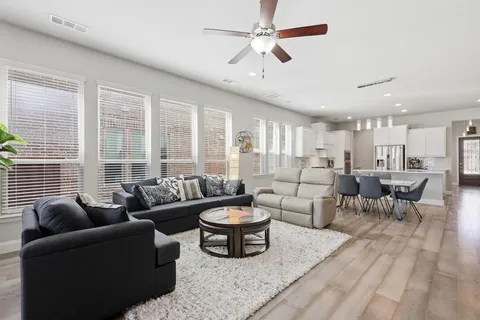 $600,000 | 3424 Poinsettia Way, Irving, TX 75038