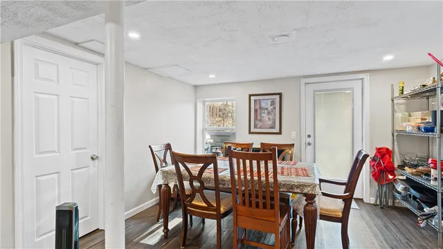 $570,000 | 42 Ledgewood Road, South Kingstown, RI 02881