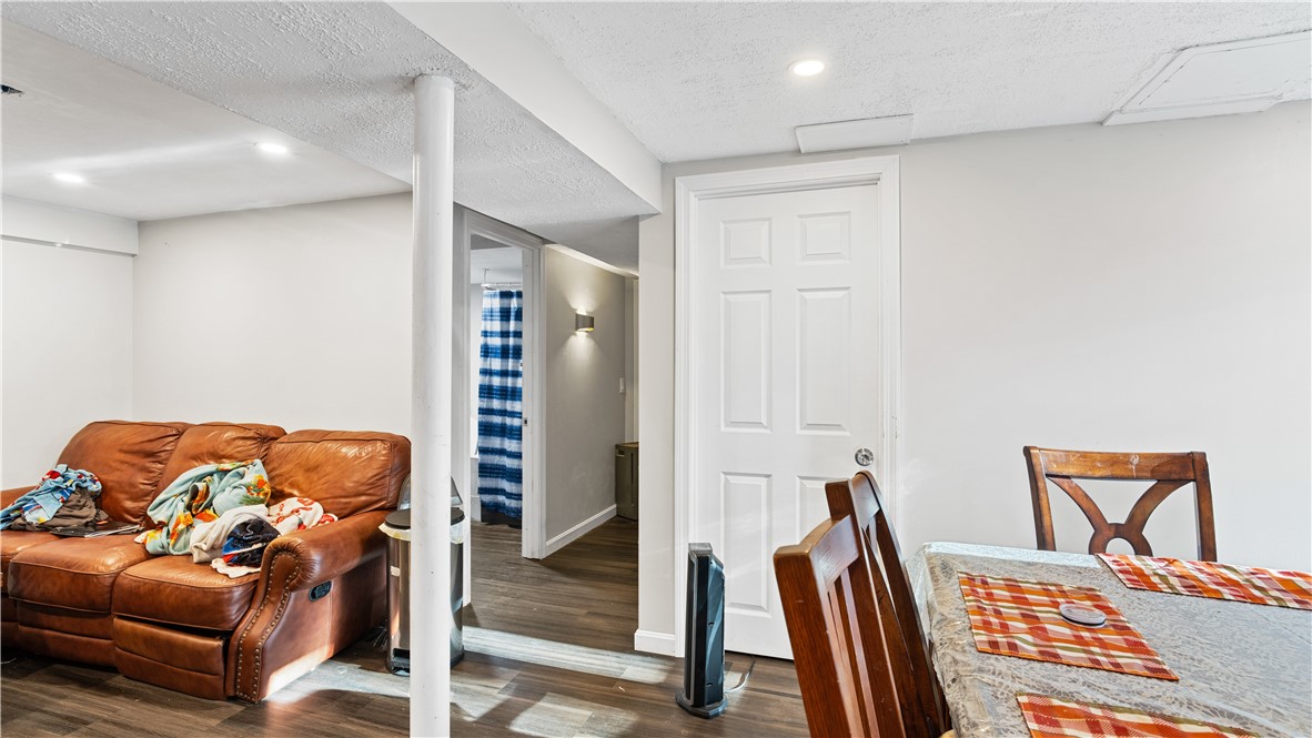 42 Ledgewood Road South Kingstown, RI 02881 - Photo 13 of 17