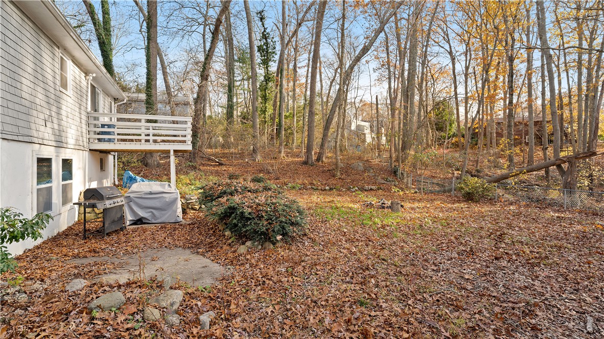 42 Ledgewood Road South Kingstown, RI 02881 - Photo 16 of 17