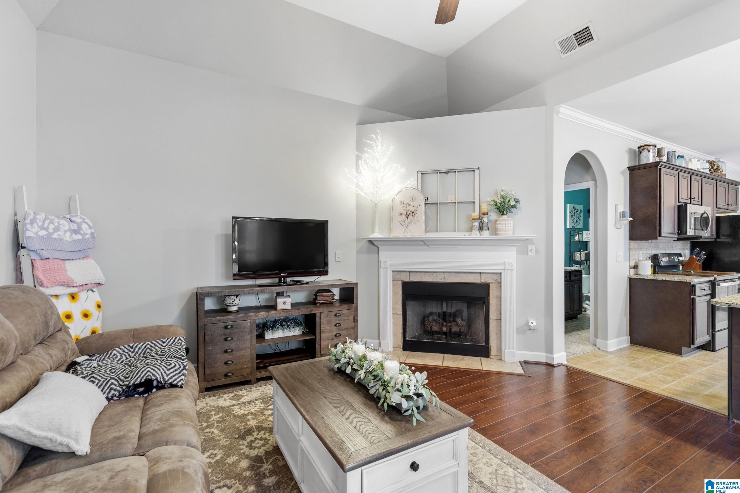 170 Sharpe Street Sterrett, AL 35147 - Photo 4 of 35