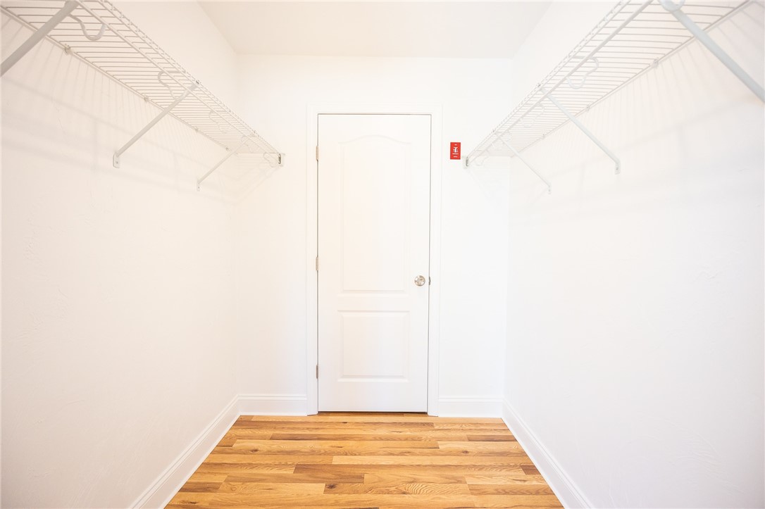 9 Gray Coach Lane, Unit 905 Cranston, RI 02921 - Photo 11 of 19 Master bed walk-in closet