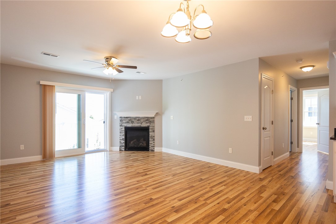 9 Gray Coach Lane, Unit 905 Cranston, RI 02921 - Photo 2 of 19 Gas Fireplace
