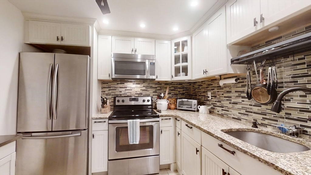 1321 Worcester Road, Unit 204 Framingham, MA 01701 - Photo 2 of 22 Gallery Image 2