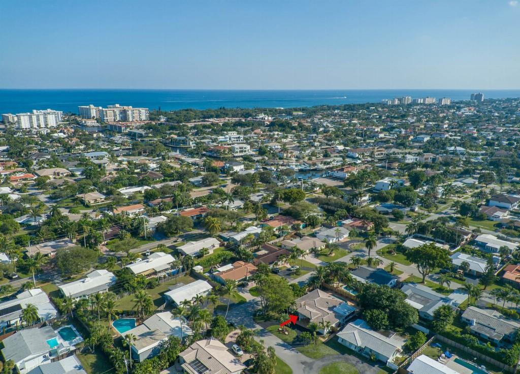 2650 Northeast 52nd Street Lighthouse Point, FL 33064 - Photo 33 of 35 an aerial view of a city with lots of residential buildings