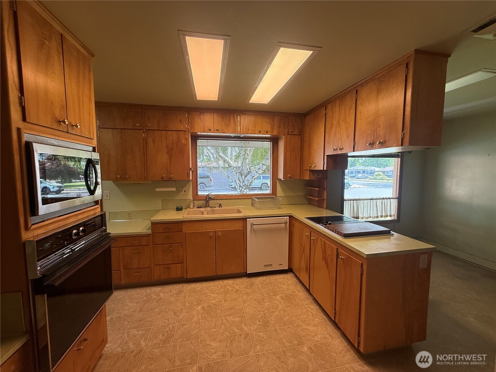 608 West Division Ephrata, WA 98823 - Photo 3 of 5