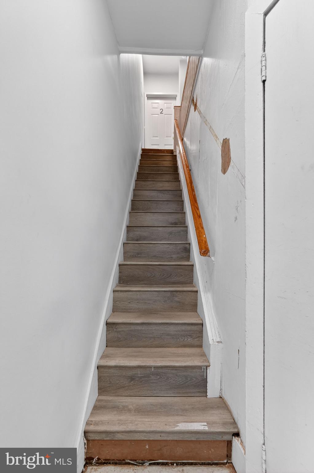 1229 South 6th Street Philadelphia, PA 19147 - Photo 23 of 36 a view of entryway