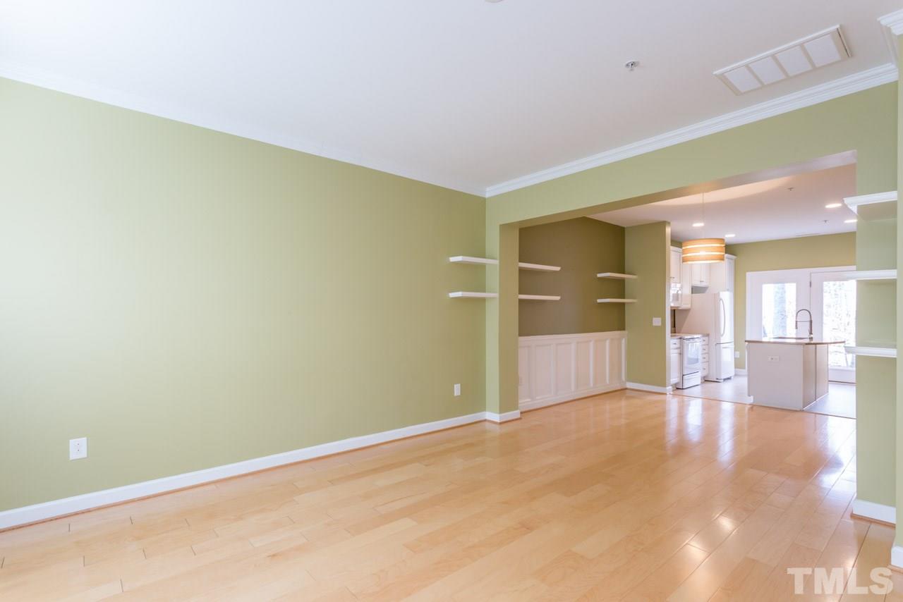 8013 Sunset Branch Court Raleigh, NC 27612 - Photo 3 of 20 Gallery Image 3