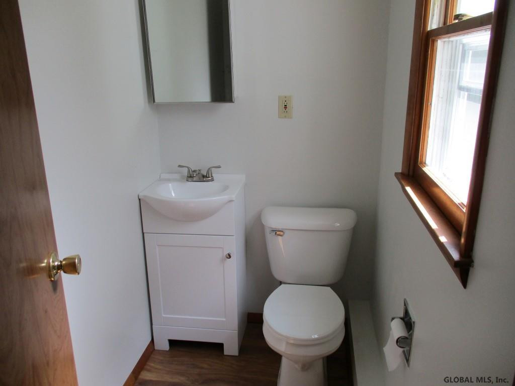 2023 Balltown Road Niskayuna, NY 12309 - Photo 22 of 45 Photo 21