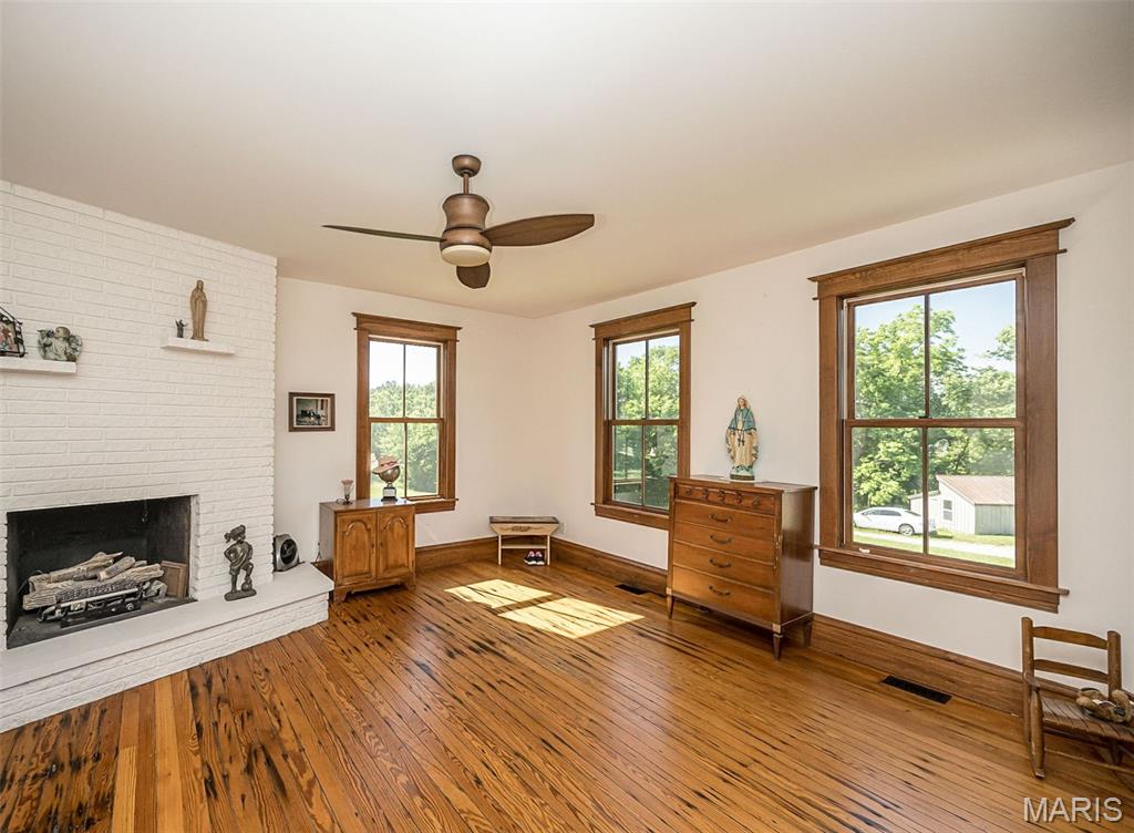 4241 Alt Road Pacific, MO 63069 - Photo 8 of 34