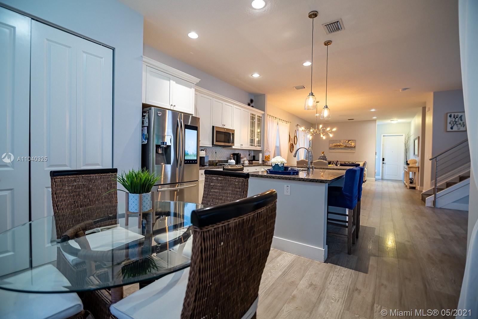 9766 West 34th Avenue Hialeah, FL 33018 - Photo 13 of 36