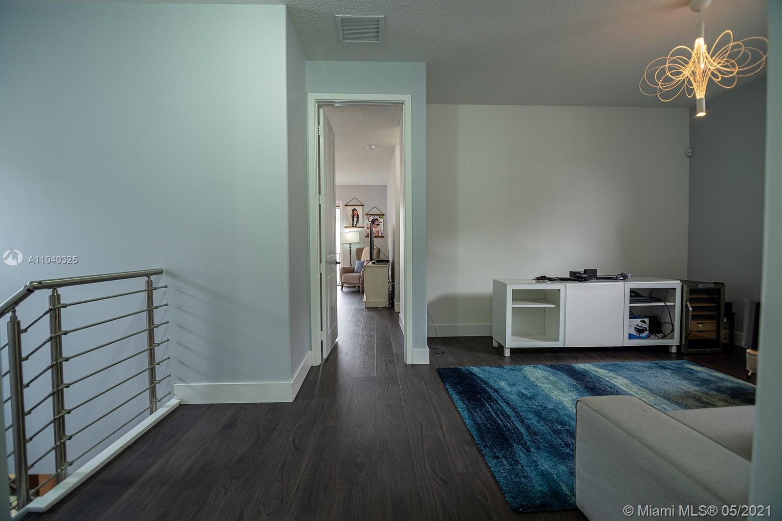 9766 West 34th Avenue Hialeah, FL 33018 - Photo 27 of 36