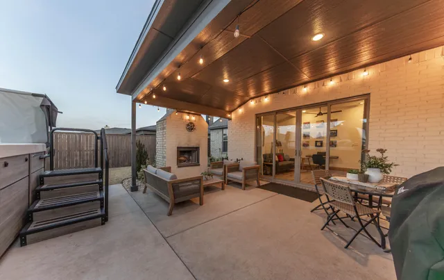 $595,000 | 3816 128th Street, Lubbock, TX 79423