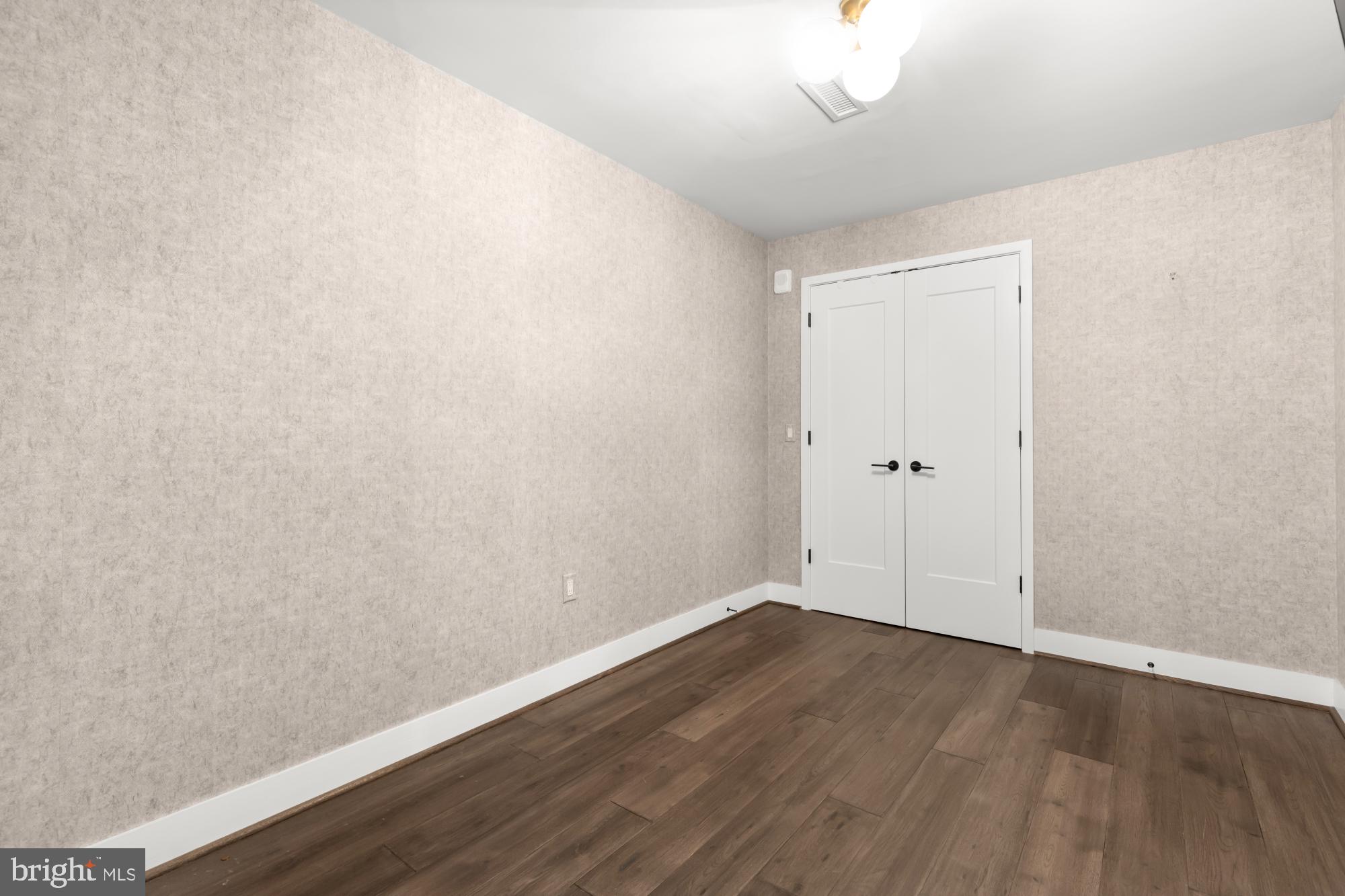 1300 4th Street Southeast, Unit PH2 Washington, DC 20003 - Photo 22 of 37
