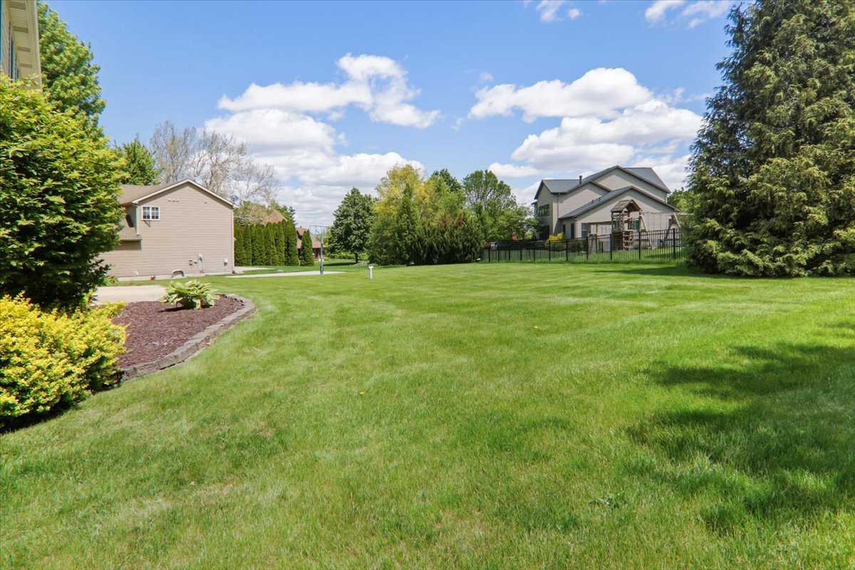 1 Quail Court Downs, IL 61736 - Photo 37 of 47