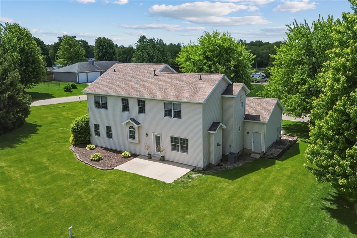 1 Quail Court Downs, IL 61736 - Photo 40 of 47