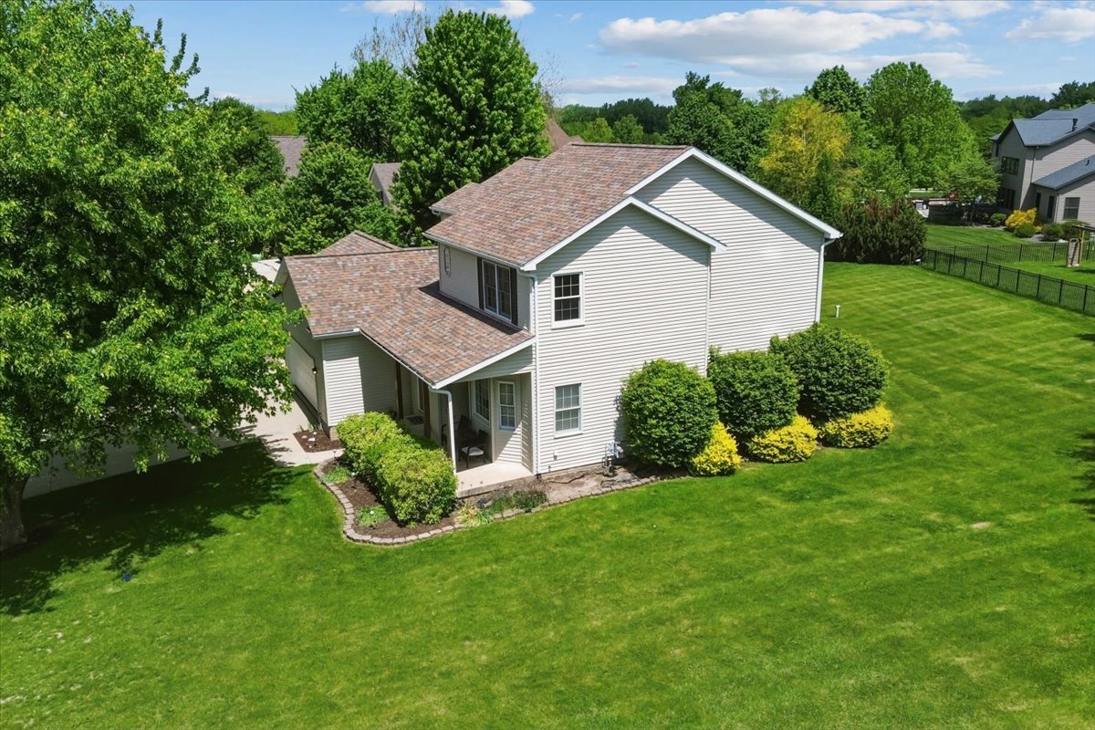 1 Quail Court Downs, IL 61736 - Photo 4 of 47