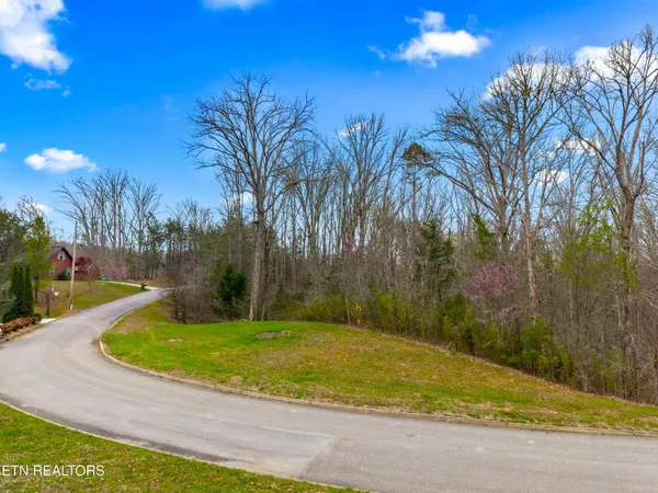 $39,900 | Lot 106 Turtle Dove Trail, Dandridge, TN 37725