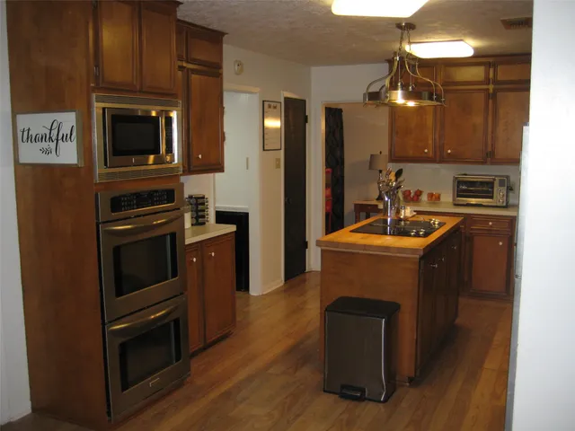 $219,000 | 101 Locust, Village Mills, TX 77663