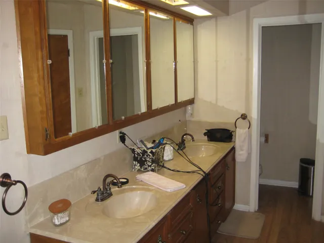 $219,000 | 101 Locust, Village Mills, TX 77663