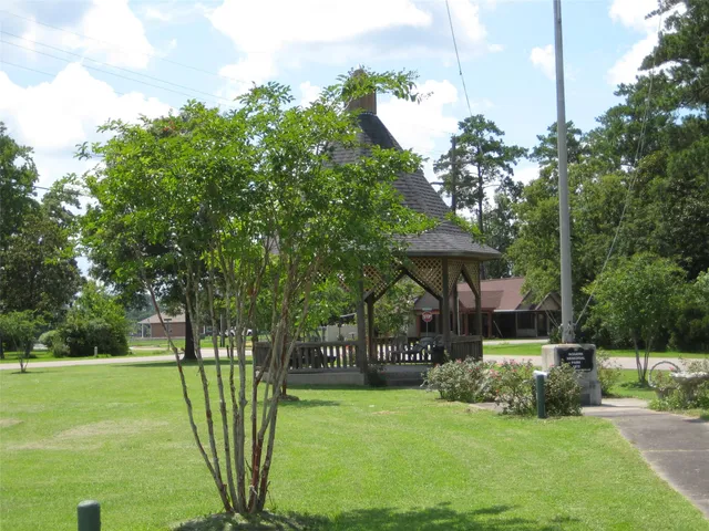 $219,000 | 101 Locust, Village Mills, TX 77663