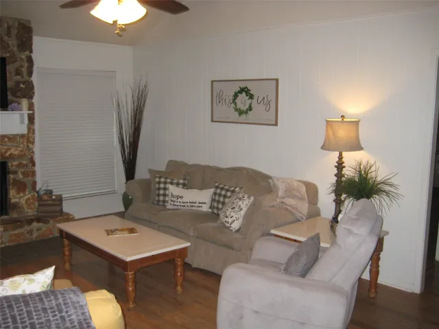 $219,000 | 101 Locust, Village Mills, TX 77663