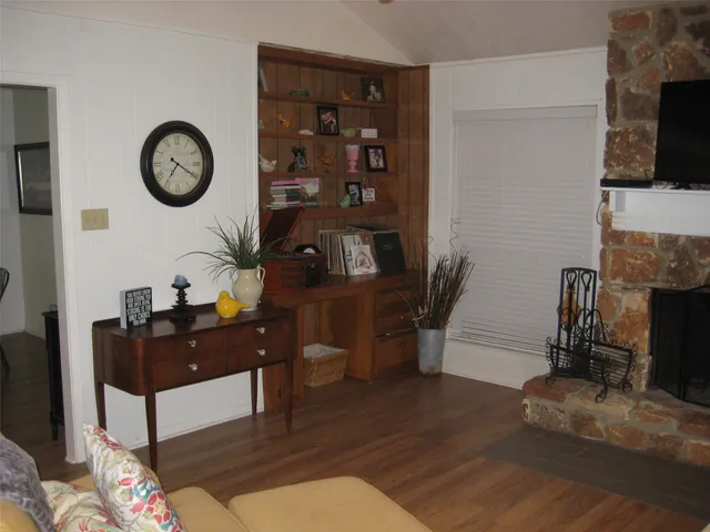 $219,000 | 101 Locust, Village Mills, TX 77663