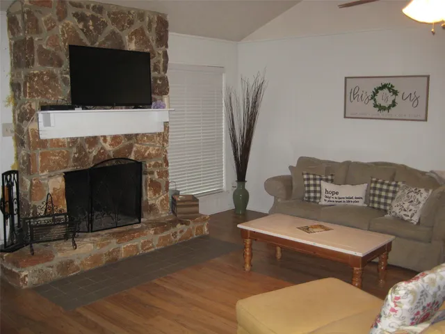 $219,000 | 101 Locust, Village Mills, TX 77663