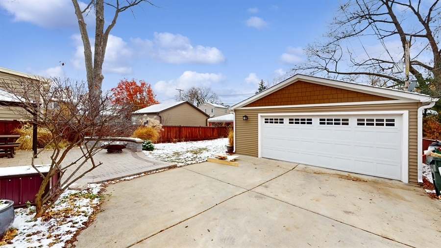 210 North Seminary Avenue Park Ridge, IL 60068 - Photo 34 of 40