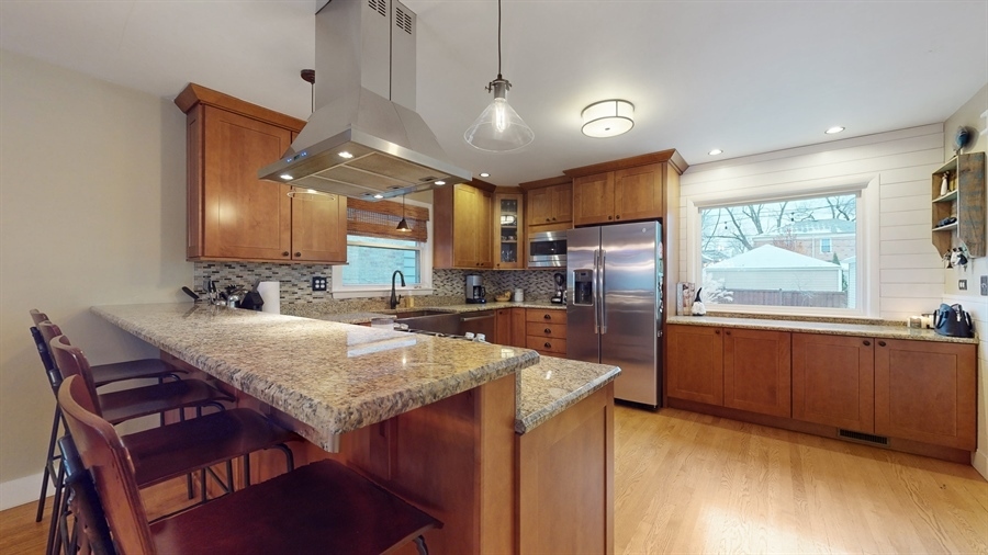 210 North Seminary Avenue Park Ridge, IL 60068 - Photo 8 of 40