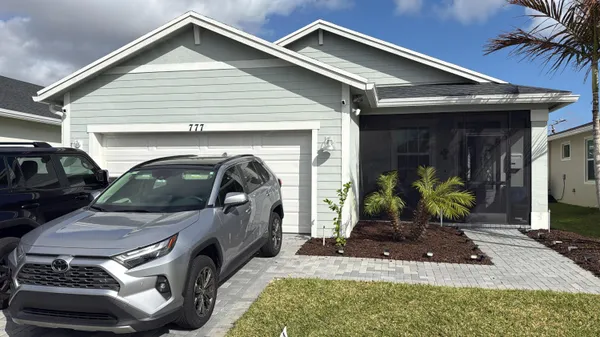$2,500 | 777 Bloomfield Road, Port St. Lucie, FL 34984