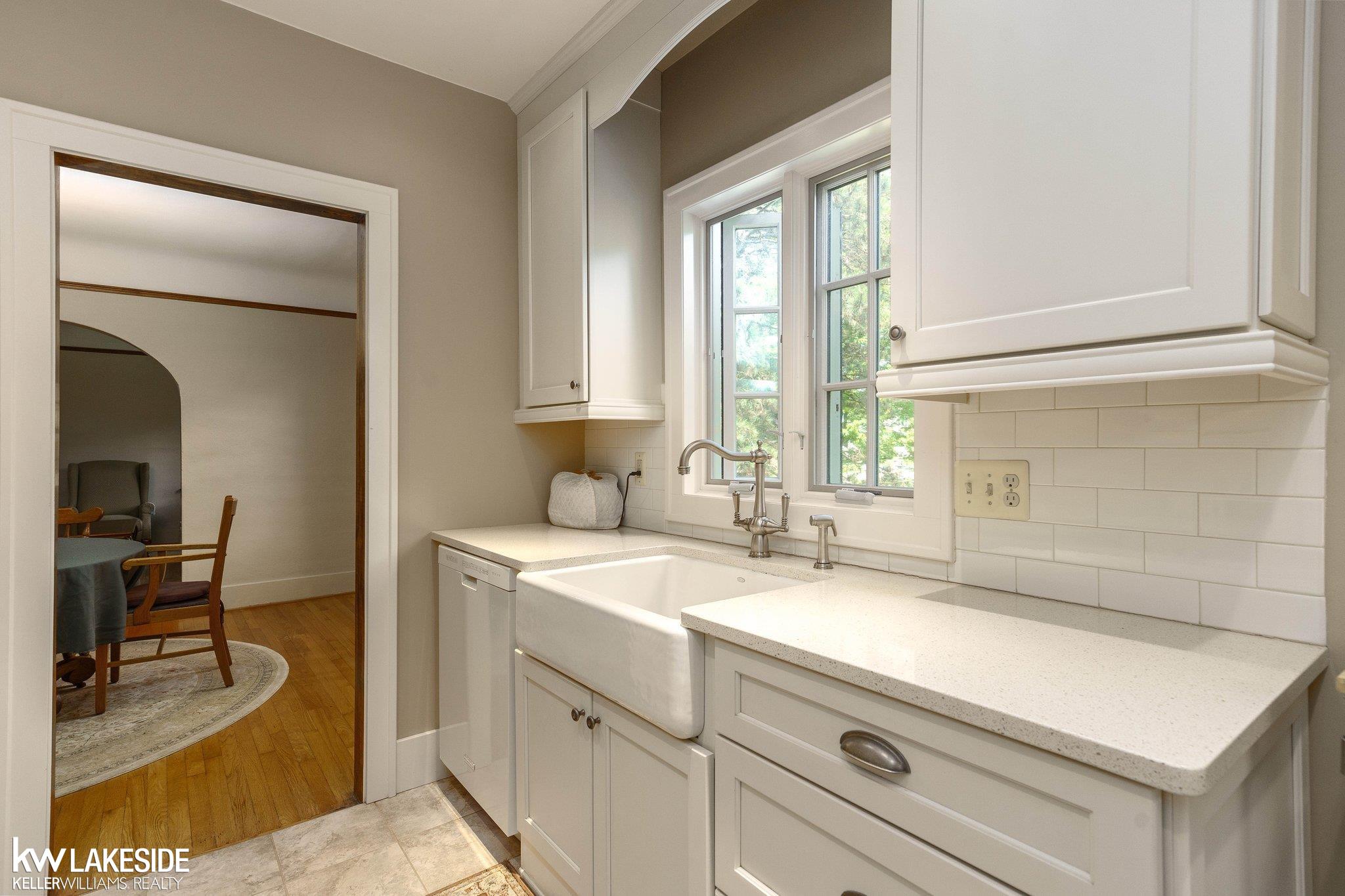 3139 Martell Street Rochester Hills, MI 48309 - Photo 6 of 27