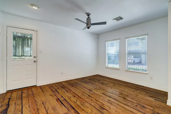 $2,195 | 1702 Redwing Cove Drive, Houston, TX 77009