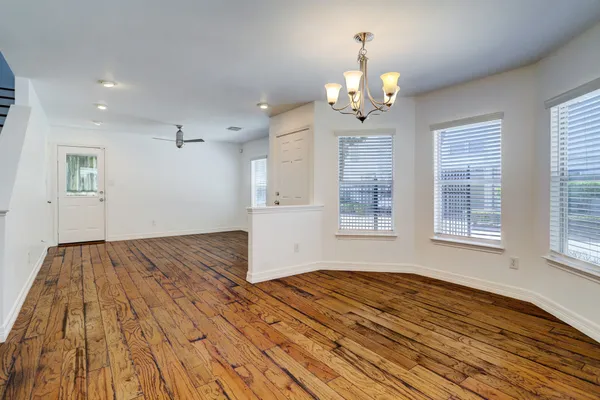 $2,195 | 1702 Redwing Cove Drive, Houston, TX 77009