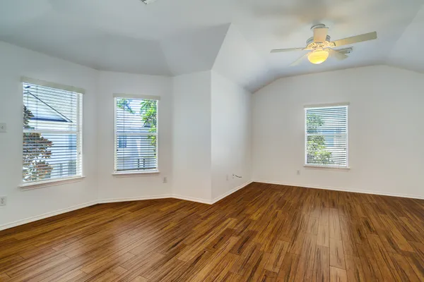 $2,195 | 1702 Redwing Cove Drive, Houston, TX 77009