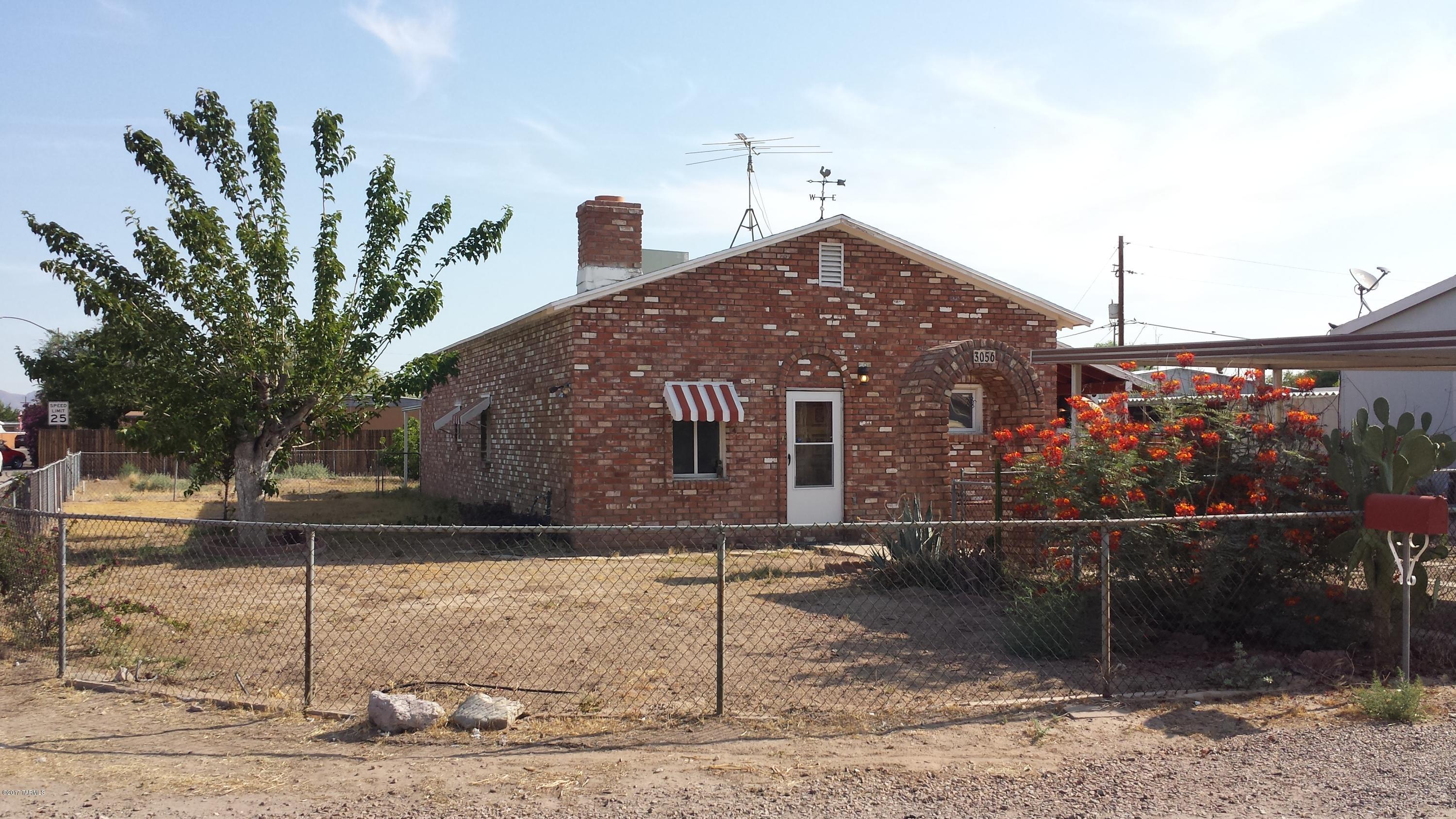 3056 West Curtis Road Tucson, AZ 85705 - Photo 1 of 10