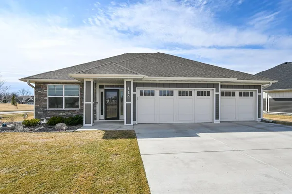 $674,900 | 220 2nd Street Southeast, St. Michael, MN 55376