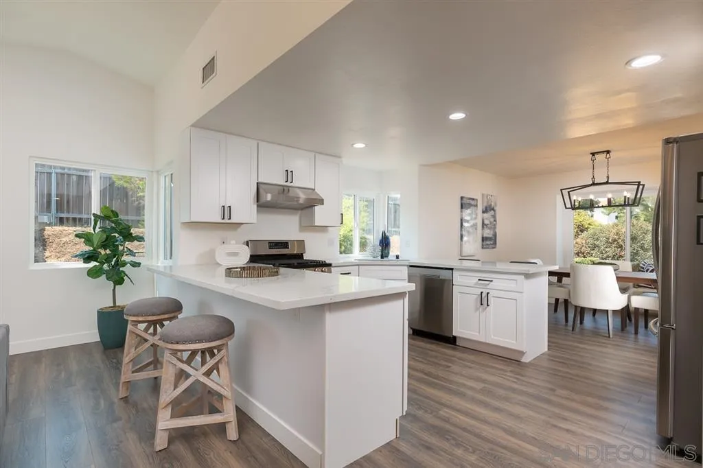 9219 High Rise Way Santee, CA 92071 - Photo 4 of 12 Gallery Image 4