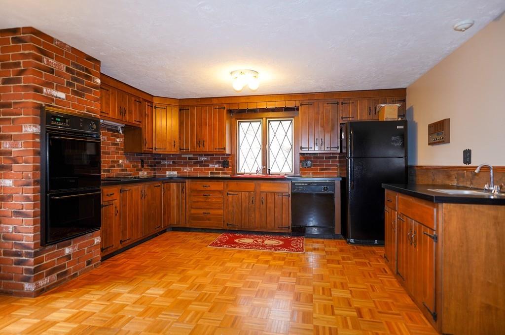 73 Coventry Wood Road Bolton, MA 01740 - Photo 4 of 26