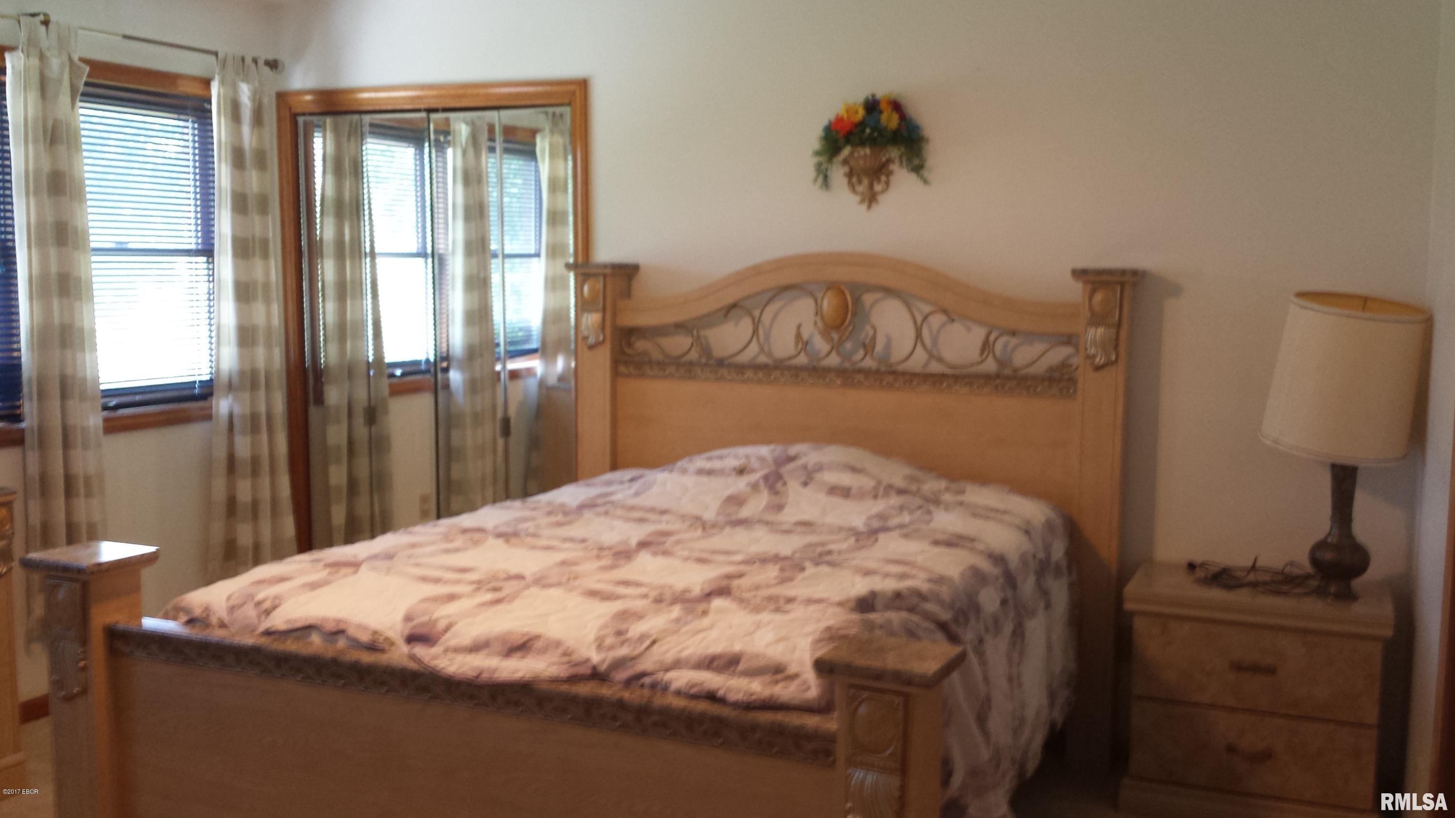 1231 West No Name Road Carbondale, IL 62902 - Photo 12 of 37 Gallery Image 12